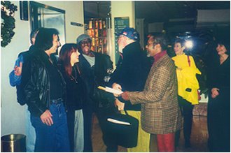 Tom Sadge with Neil Diamond's band.